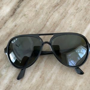 Black polarized ray ban aviators